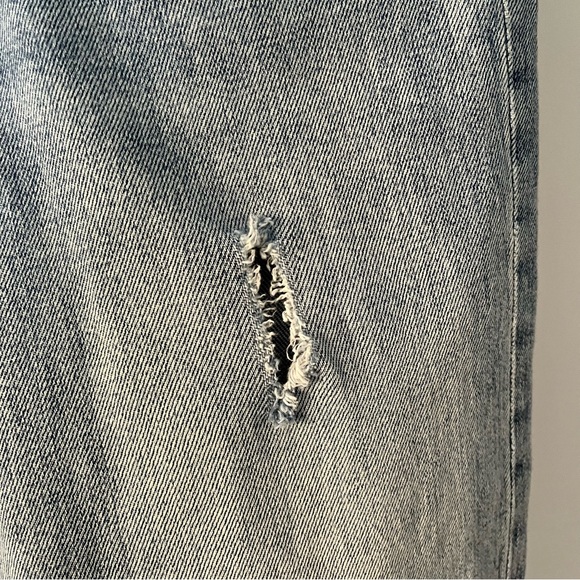 Aritzia Denim Forum Arlo High Rise Straight Jeans in Size 26 - Picture 2 of 6